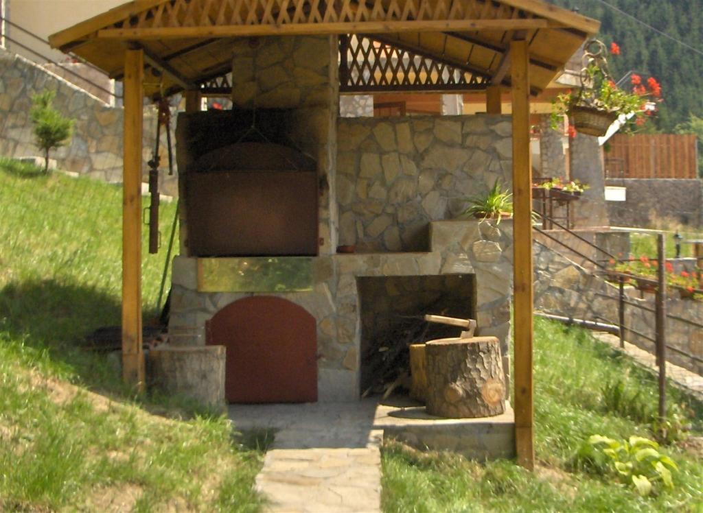 Casa Anca Boutique Hotel Timisu de Jos Exterior photo
